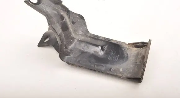 Volvo V60 Radiator mount bracket 31261931