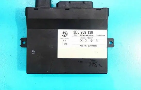 Volkswagen Touareg I Central body control module 3D0909139 IMPRK1293790