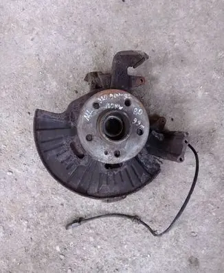 Mercedes-Benz ML W163 Front wheel hub