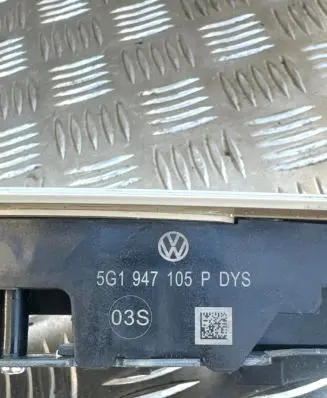Volkswagen Golf VII Front seat light 5G1947105P