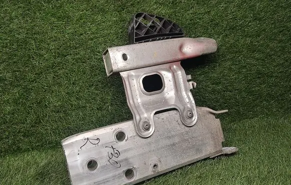 Front bumper support beam