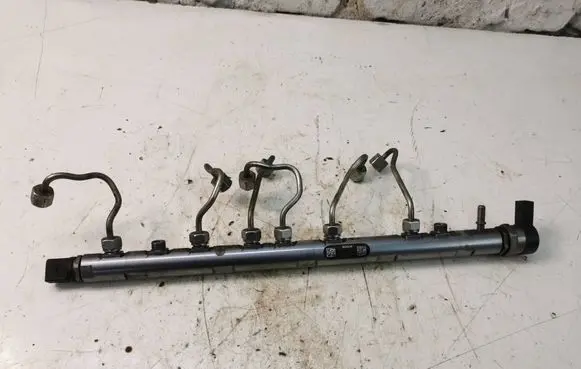 BMW X5 E70 Fuel main line pipe 7800124 007241 0445216031