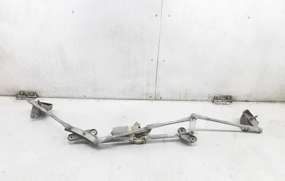 Chrysler Voyager Front wiper linkage and motor