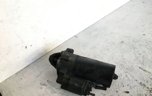 Volkswagen PASSAT B5.5 Starter motor