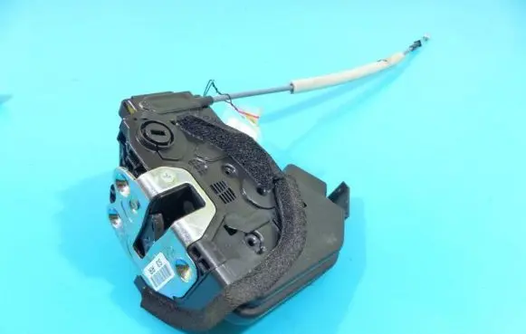 KIA Stonic Rear door lock 81420-H8010KCR IMPRK1232303