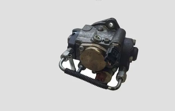 Mazda 6 Fuel injection high pressure pump R2AA13800