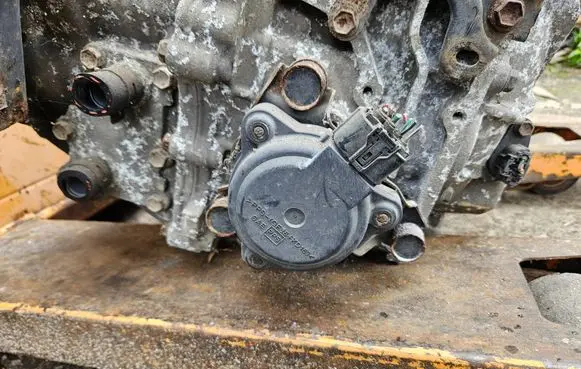 Lexus CT 200H Automatic gearbox 30900-47063