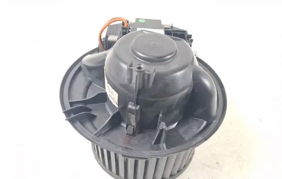 Volkswagen Jetta VI Heater fan/blower 1K1820015K