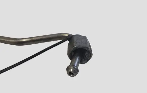 Mercedes-Benz E W213 Fuel injector supply line/pipe