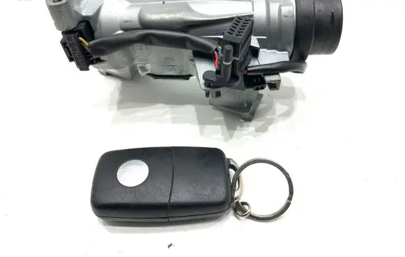 Volkswagen Golf V Ignition lock 1K0905851B