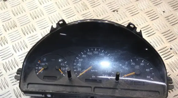 Mercedes-Benz ML W163 Speedometer (instrument cluster) a1635407611