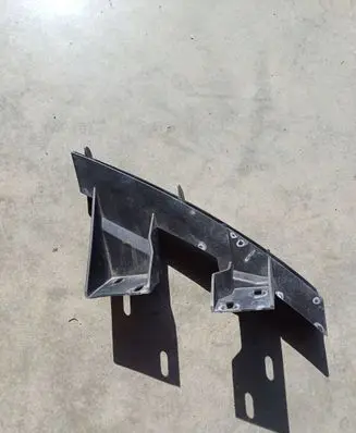 Audi Q7 4M Front bumper mounting bracket 4L0807333A