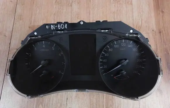 Nissan X-Trail T32 Speedometer (instrument cluster) 24810
