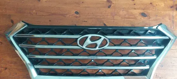 Hyundai Tucson TL Front grill 86351D7600