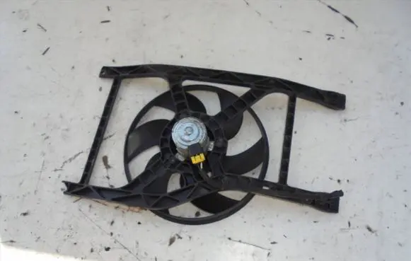 Fiat 500 Electric radiator cooling fan