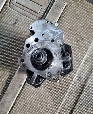 Renault Master II Fuel injection high pressure pump 0445010033 8200457039