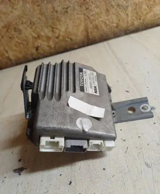 Toyota Corolla E120 E130 Power steering control unit/module 8965002010 086469 EATCEC046