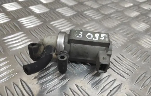 Audi A6 S6 C5 4B Vacuum valve 059906627A 72190321