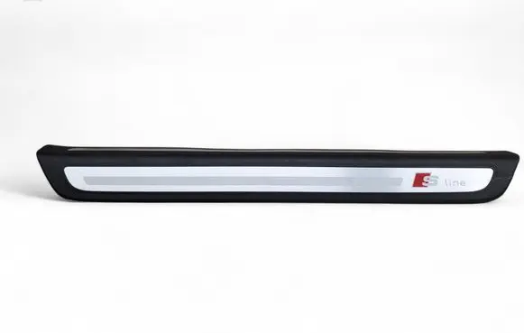 Audi Q5 SQ5 Front sill trim cover 8R0853373C