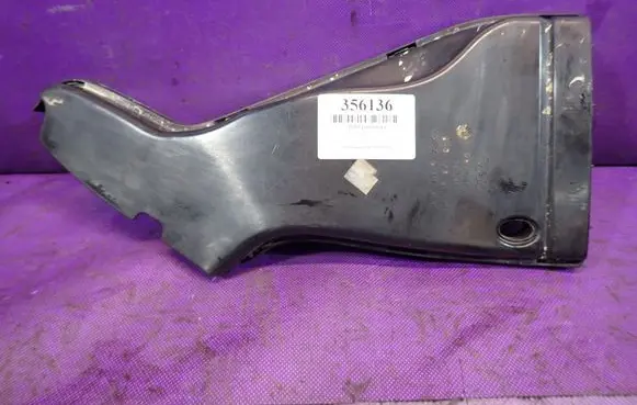 Audi A4 S4 B6 8E 8H Intercooler air guide/duct channel 8E0129618H