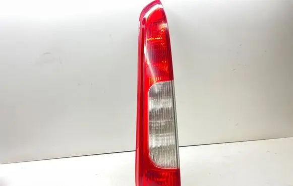 Ford C-MAX I Rear/tail lights
