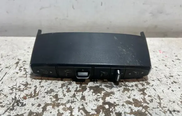 Mercedes-Benz E W212 Seat control switch A2129056600 41290566 03468020