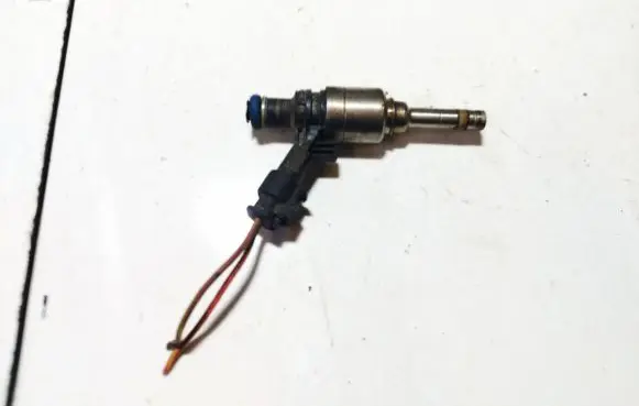 Audi A5 8T 8F Fuel injector 06h906036f 0261500057