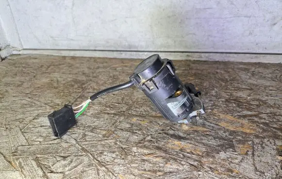 Audi 80 90 S2 B4 Accelerator pedal position sensor 0205001001 443721759C