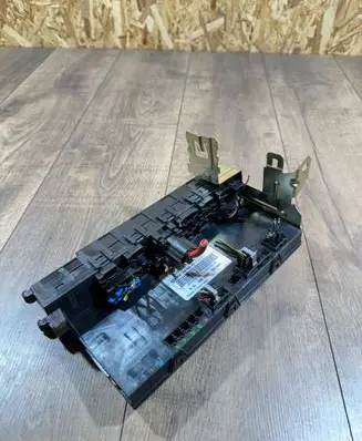 Mercedes-Benz C W203 Fuse module 2035451801