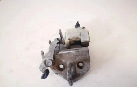 Skoda Octavia Mk2 (1Z) Tailgate/trunk/boot lock/catch/latch 1z9827511c