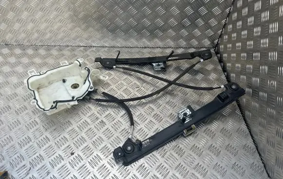 Front window lifting mechanism without motor