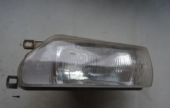 Toyota Corolla E110 Headlight/headlamp 082121140