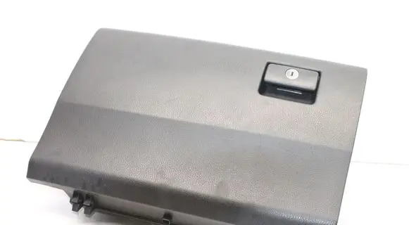 Toyota RAV 4 (XA40) Glove box 5555042140
