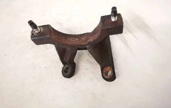 Volvo V50 Engine mounting bracket 4M513K305EA 4m51-3k305-ea