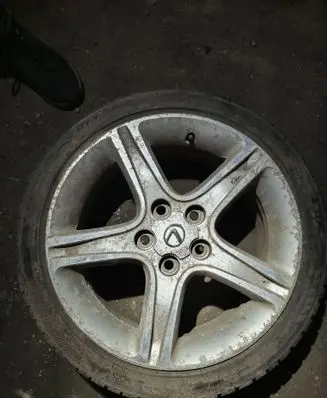Lexus IS 200-300 R17 alloy rim 