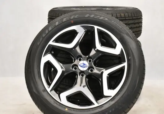 Subaru XV R18 alloy rim 005737