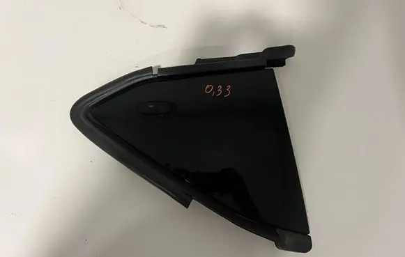 Chevrolet Corvette C8 Rear side window 84755879 84811062 84669928
