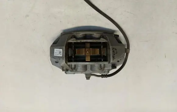 Tesla Model 3 Front brake caliper 1044621-00-E