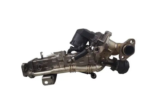 BMW 4 F32 F33 EGR valve 847699301 7810871