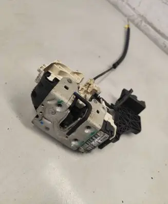 Chrysler Sebring (JS) Front door lock P04589426AD TKC0897 B1179