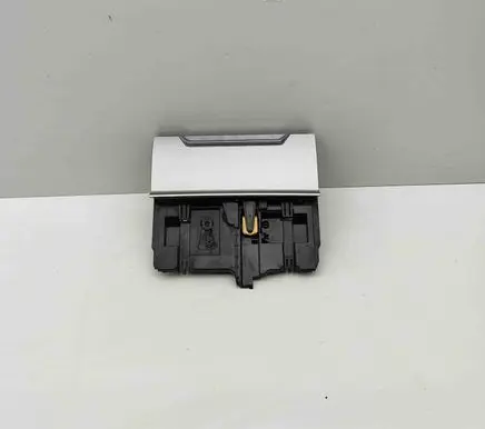 Volkswagen PASSAT B8 Wireless charging module 5G0980611 3G1863071