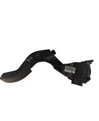 Audi A4 S4 B5 8D Accelerator throttle pedal 8D1721523F