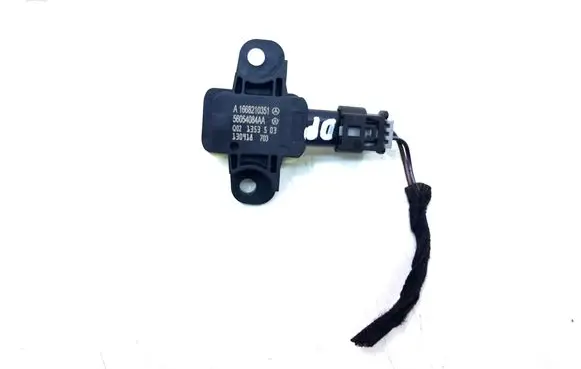Mercedes-Benz B W246 W242 Airbag deployment crash/impact sensor A1668210351