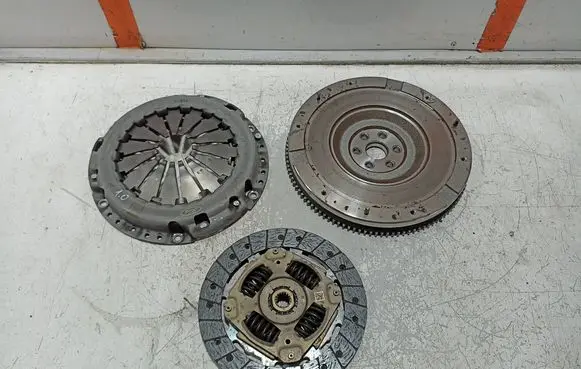 Ford Puma Clutch set kit H6BG7563AC H6BG7550AE