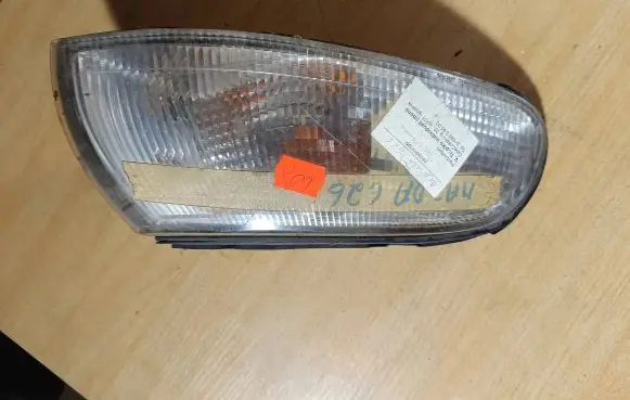 Mazda 626 Front indicator light 21061612