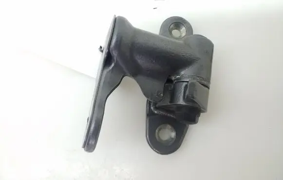 Mercedes-Benz A W176 Front door lower hinge A2467200437