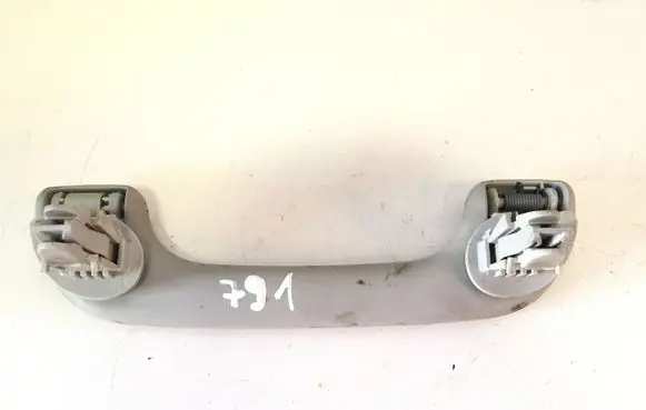 Nissan Qashqai Front interior roof grab handle 8200000099