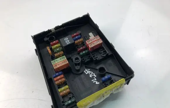 Audi A3 S3 8P Fuse box set 1K0937125A