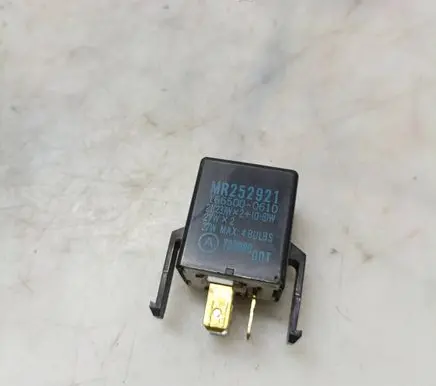 Mitsubishi Pajero Other relay MR252921 1665000610