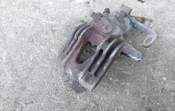 Opel Astra G Rear brake caliper